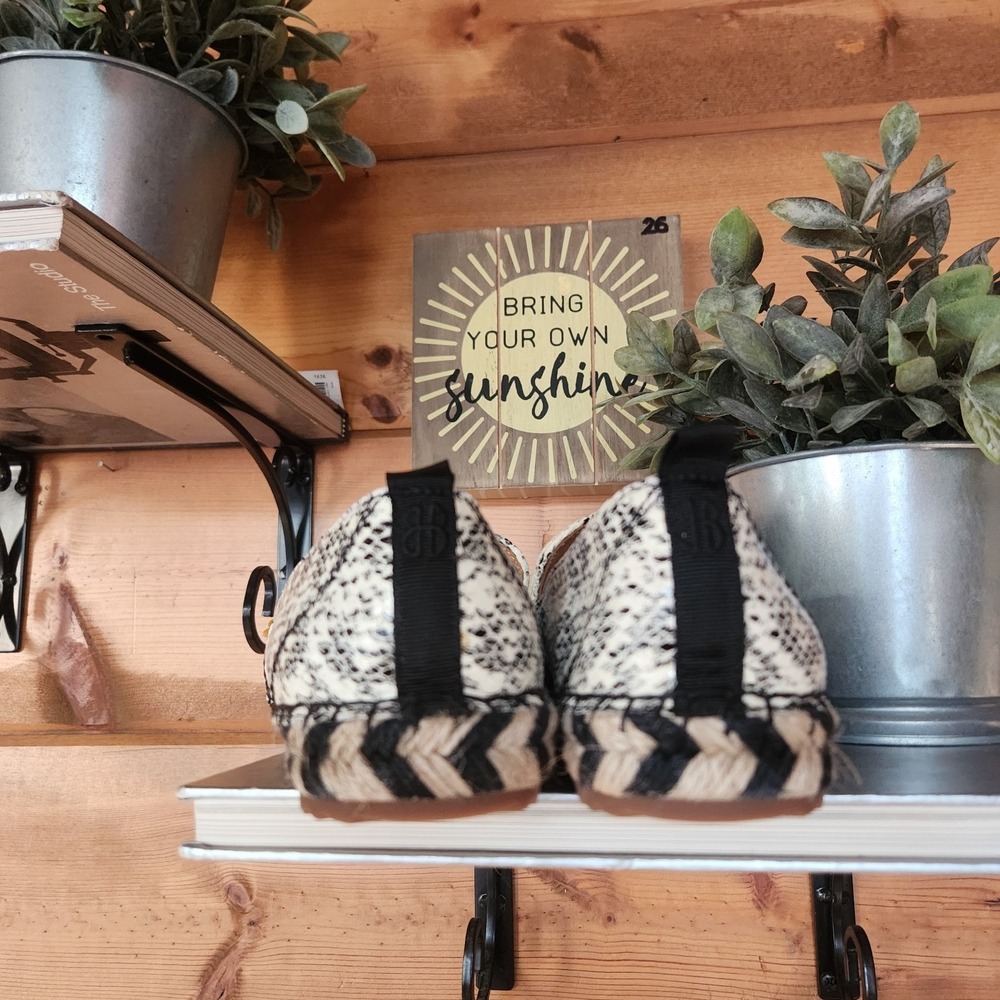 Bill Blass Anthropologie Sutton Espadrille Flats Snake Bead Floral Boho Art 7.5 - Picture 9 of 12